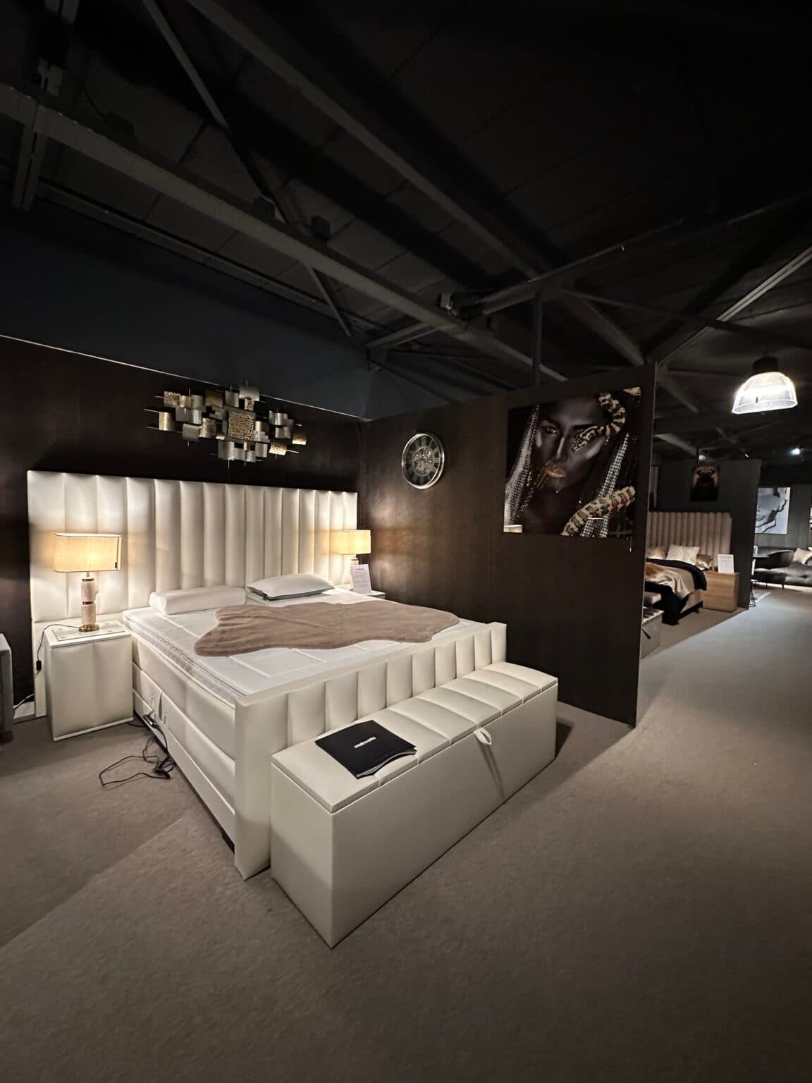 Boxspring Leonidas – Elektrisch verstelbaar in wit (180×200 cm)